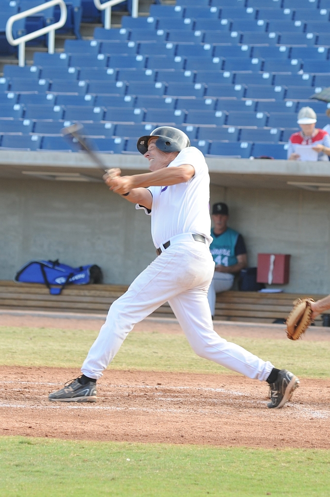 Dragons_2017-10-31 (535).jpg - (c)2010 DeVetter